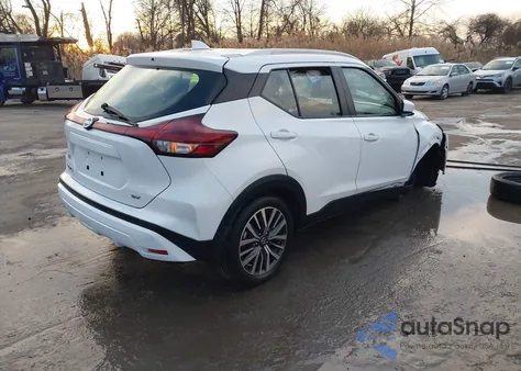 2021 Nissan Kicks Sv Xtronic Cvt z USA, uszkodzony, nr VIN 3N1CP5CV7ML514081